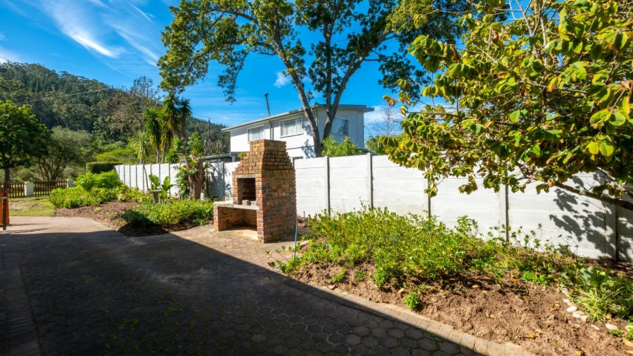 5 Bedroom Property for Sale in Sedgefield Central Western Cape